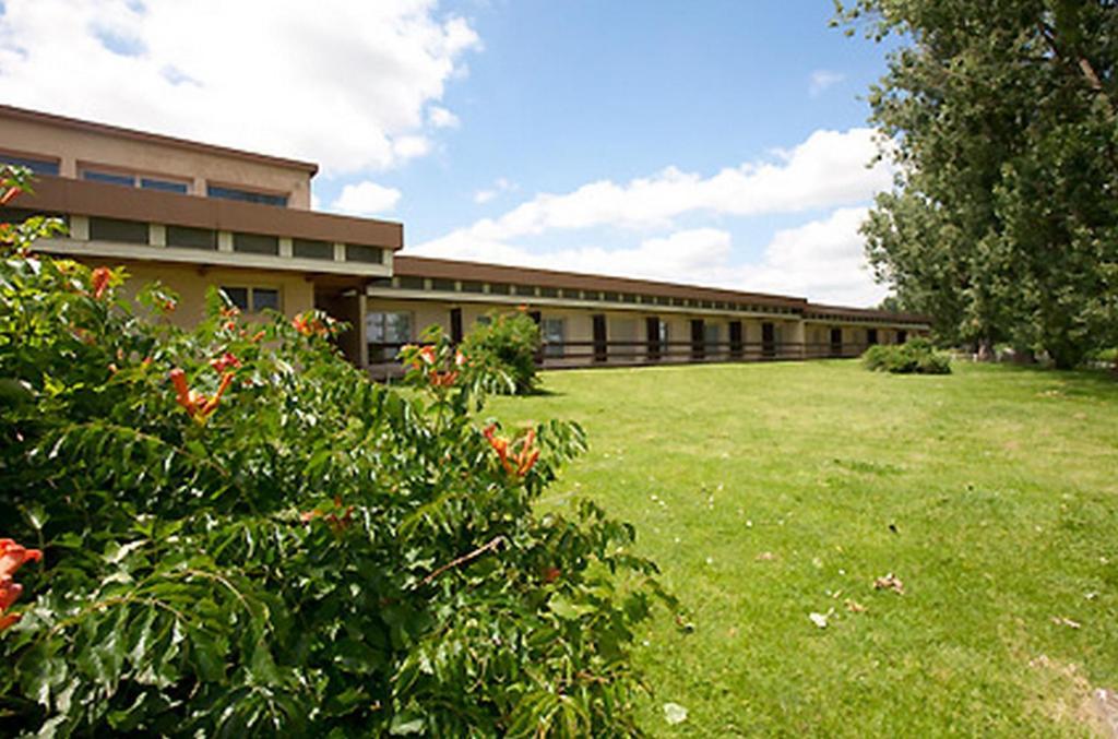 Logis Hotel Restaurant La Vieille Ferme, Macon Nord Sancé Zewnętrze zdjęcie