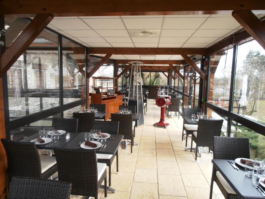 Logis Hotel Restaurant La Vieille Ferme, Macon Nord Sancé Zewnętrze zdjęcie